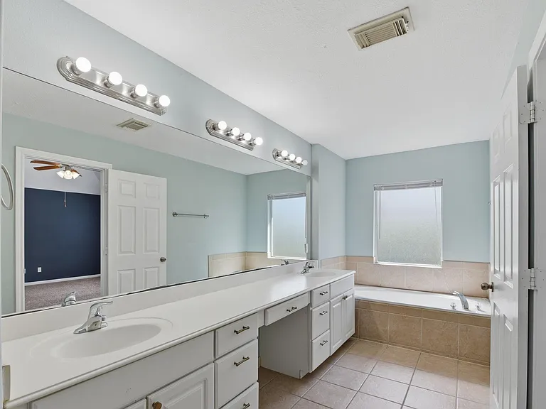 5227 Brinkman Ct — Photo 17