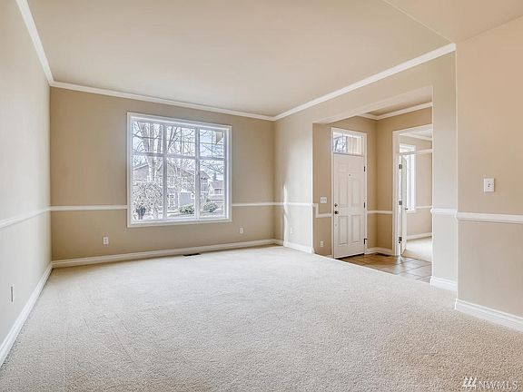 4th image of 11732 167th Ct NE