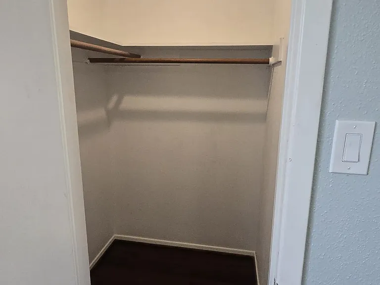 16414 Sky Blue Ln — Photo 10