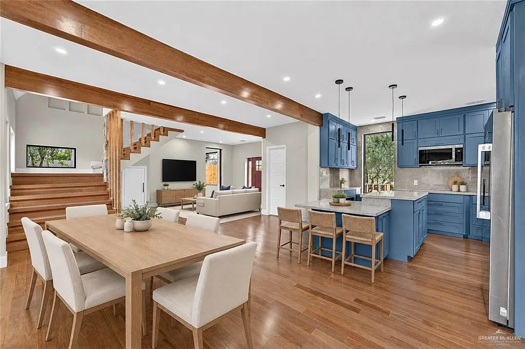 12303 Lakeview Dr — Photo 4
