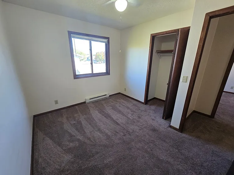4727 Fairfax St — Photo 9