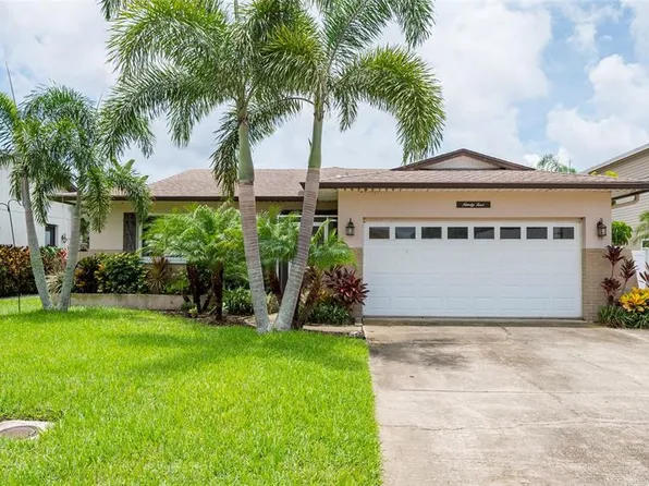 94 S Canal Dr, Palm Harbor, FL 34684