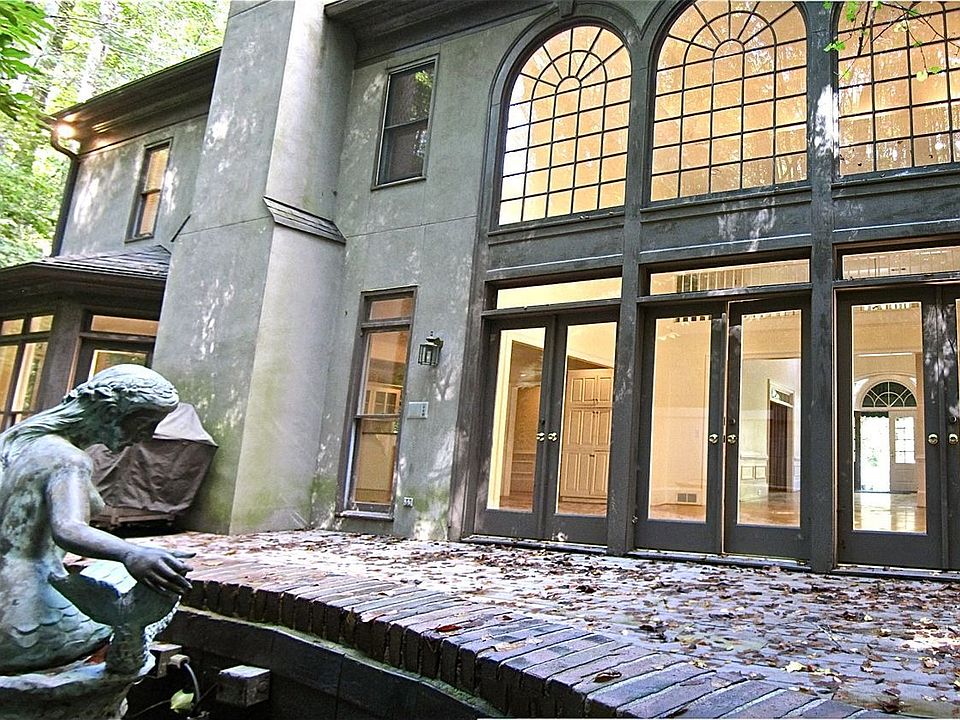 Waterfall/Fountain Looks Into Great Room
