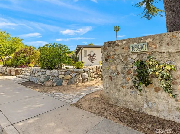 1690 N Mills Ave, Claremont, CA 91711