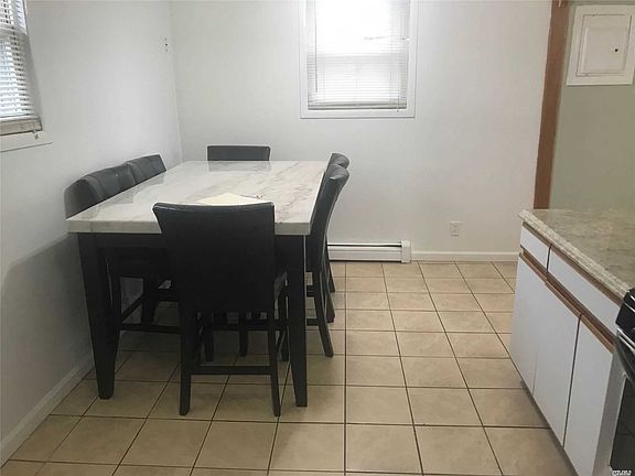 3rd image of 346 S Strong Ave