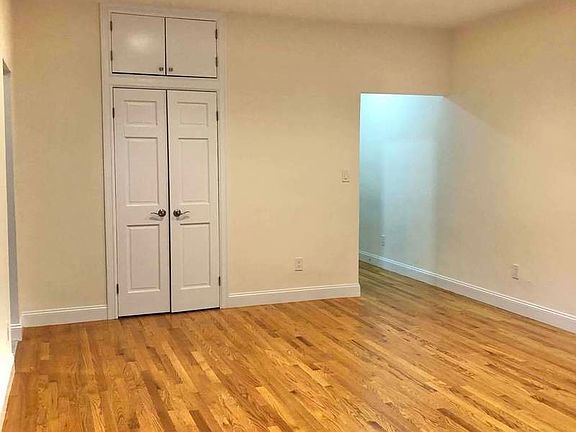 4th image of 22 W 77th St #21B