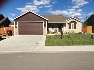 875 Fossil Butte St, Mills, WY 82644