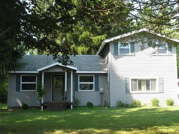21140 Ryan Rd, Meadville, PA 16335