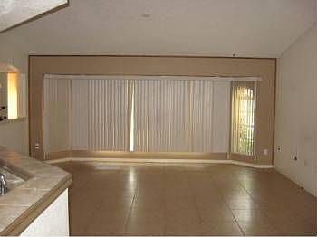3rd image of 18358 Avon Ave