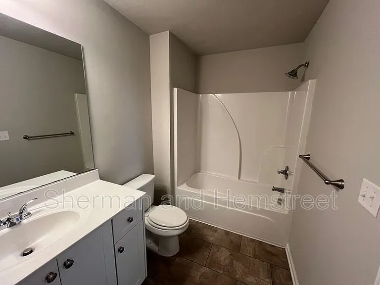 752 Tarvin Cir #752 — Photo 8