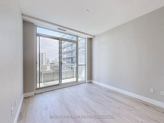 5th image of 52 Forest Manor Rd #611