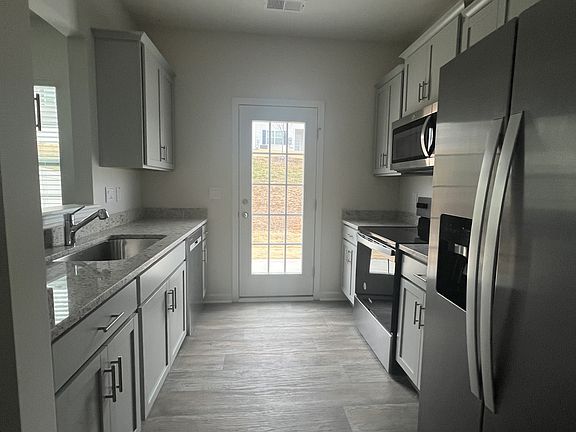 4th image of 1314 Amberview Ln #1