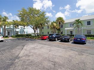 5134 Salmon Dr SE APT D, Saint Petersburg, FL 33705