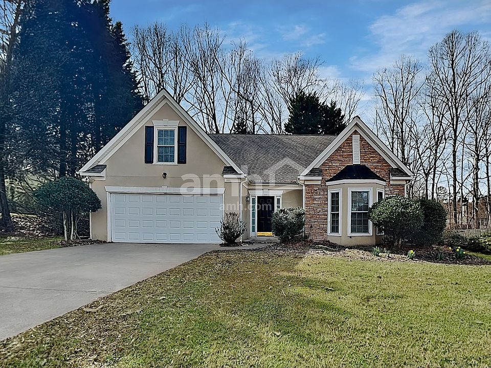 1st image of 412 Heathcliff Ct
