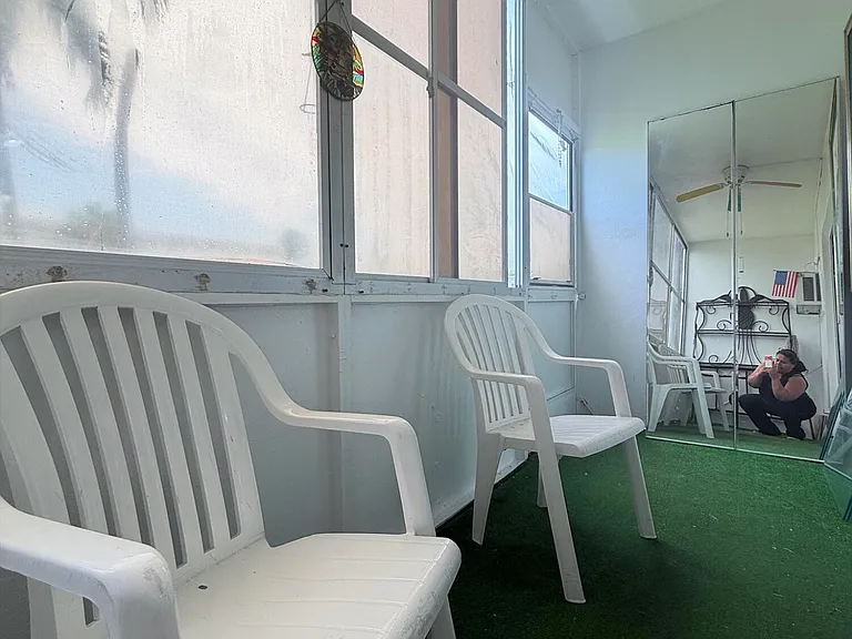352 Sheffield St E #O — Photo 14