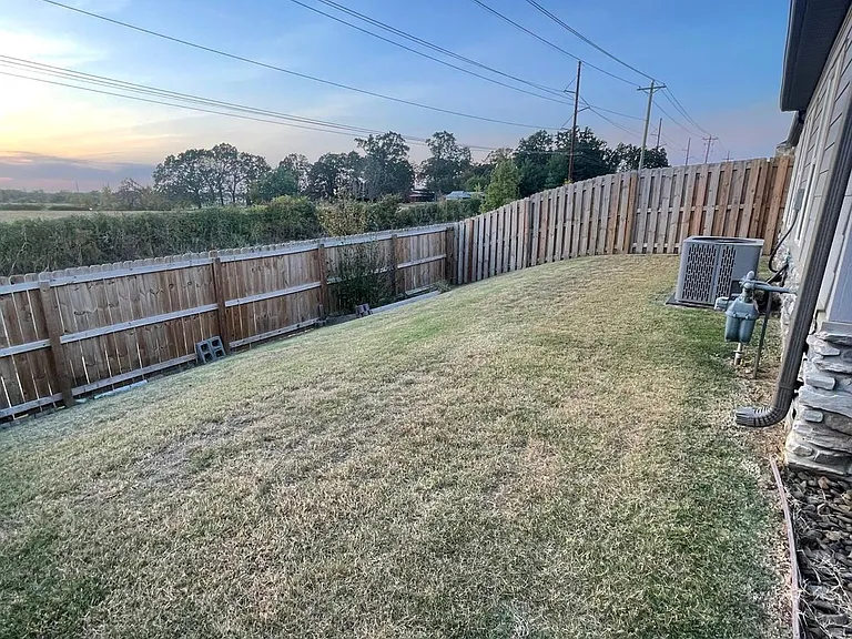2310 SW Poppy St — Photo 20