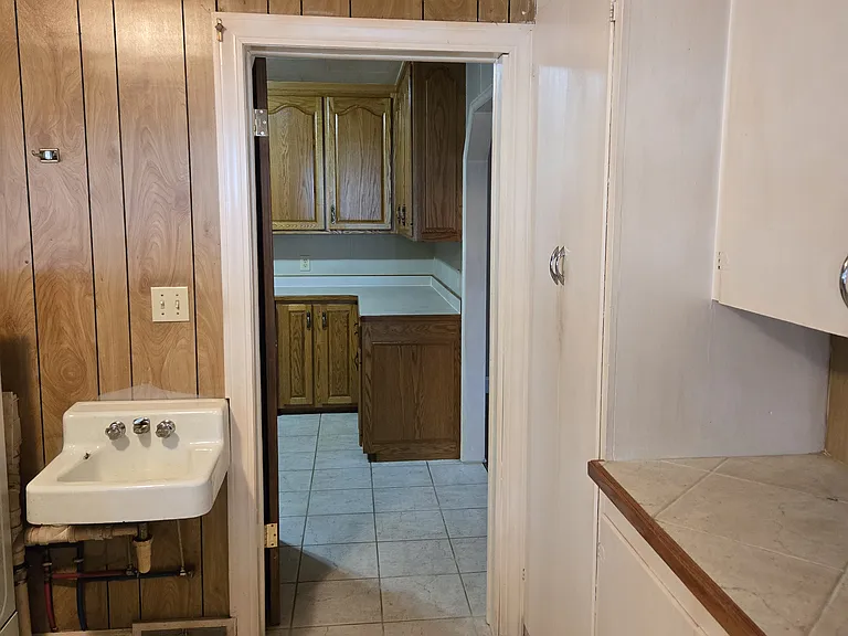 345 Park Ave — Photo 19