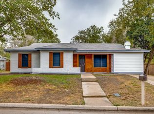 404 Hillcrest St, Mansfield, TX 76063