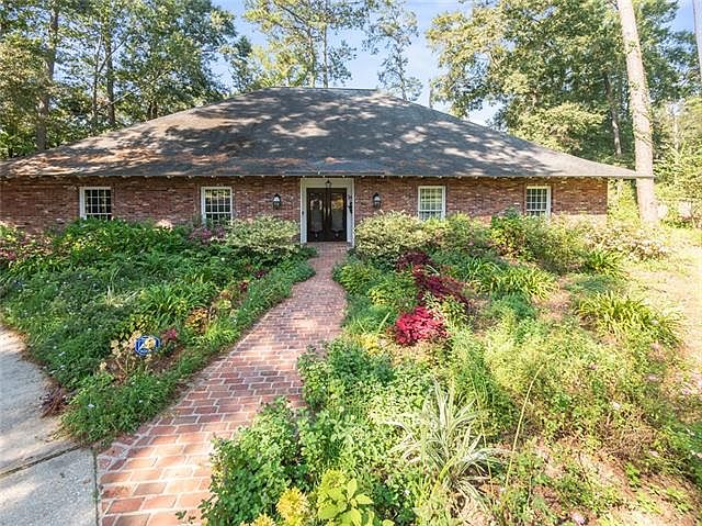 1st image of 948 Winona Dr