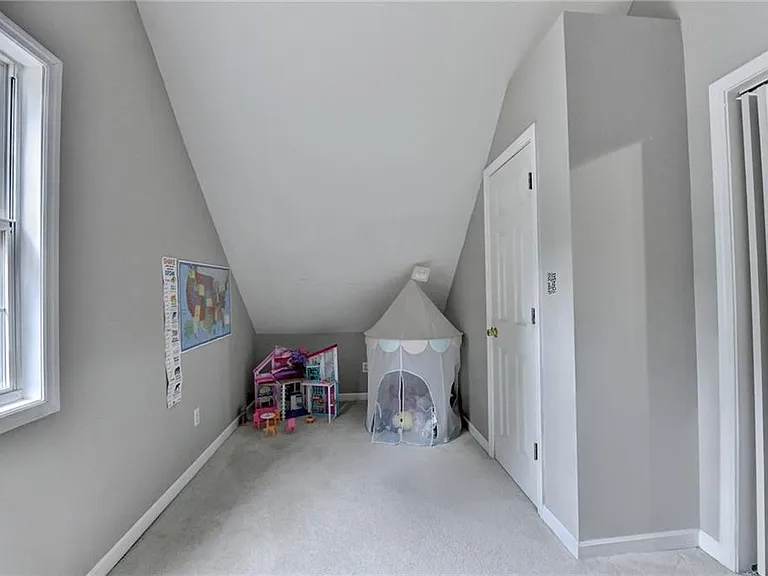 2172 Woodbriar Dr — Photo 32