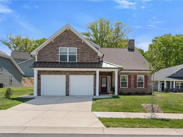 111 Candle Light Ct, Advance, NC 27006