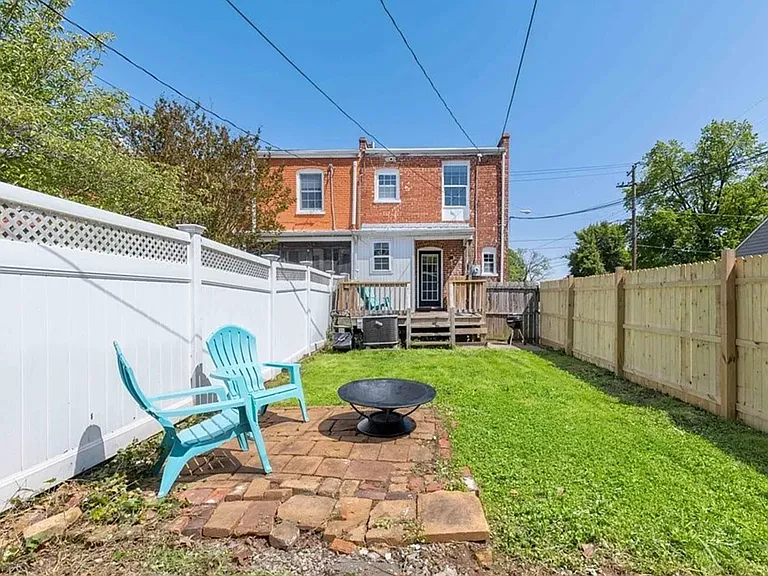 1222 S Meadow St — Photo 15
