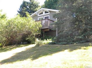 6 Landau Ln, Spring Valley, NY 10977