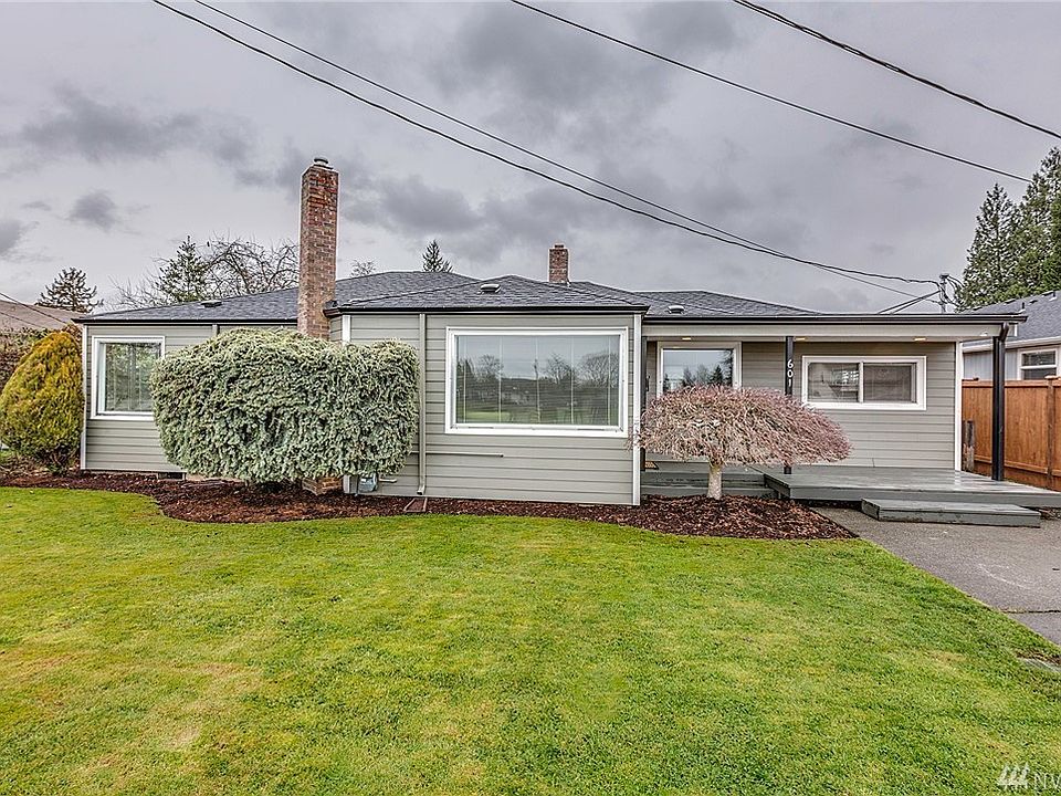 1st image of 601 14th St SE