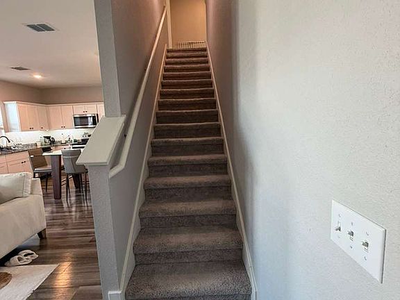 3rd image of 304 Gemsbok Rd
