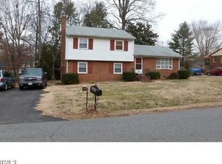 8530 Shannon Rd, North Chesterfield, VA 23236