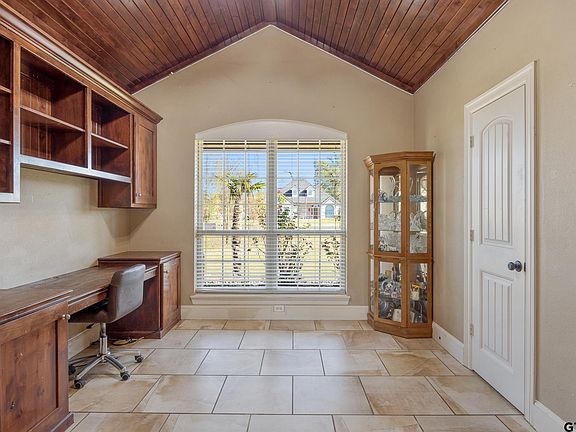 5th image of 21922 Oak Leaf Ln