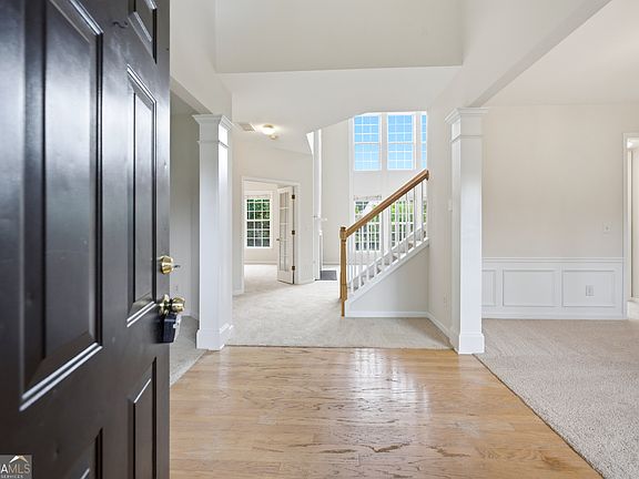4th image of 4721 Creek Hill Ln