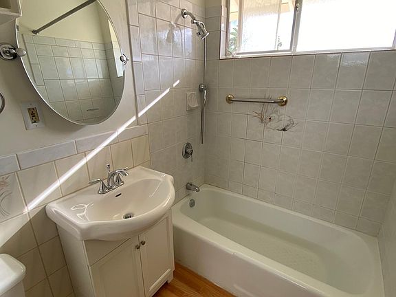 3rd image of 8015 Teesdale Ave