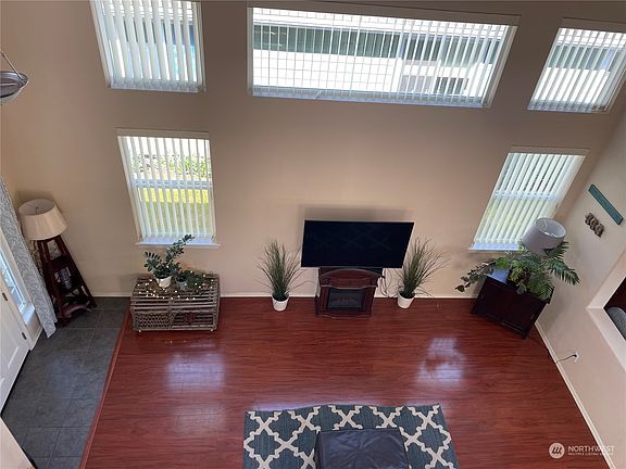 3rd image of 8903 176th Street Ct E