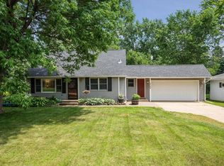 3764 Howard Ave N, White Bear Lake, MN 55110