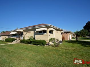 8800 Oleander Ave, Morton Grove, IL 60053