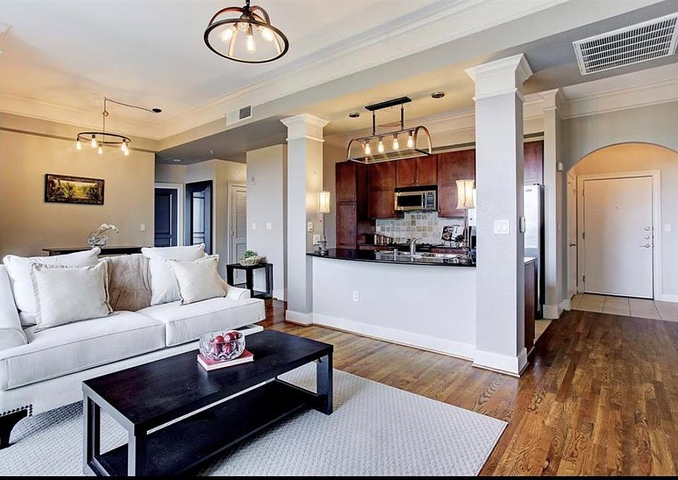 1st image of 3333 Allen Pkwy Unit 405
