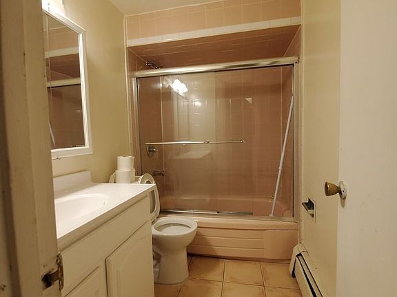 3rd image of 898 E 93rd St Floor 2