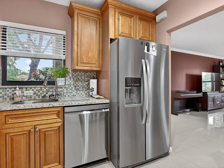 4483 Carambola Cir S #4483 — Photo 6
