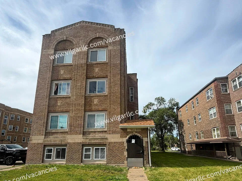 1514 W 5th Ave
