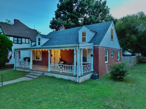 607 N 3rd St, Arkansas City, KS 67005