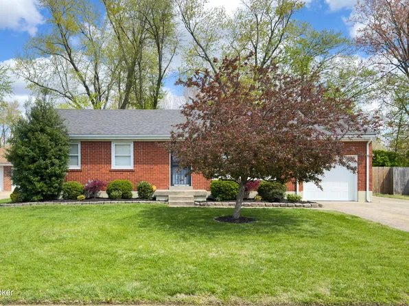 2011 Floradora Dr, Louisville, KY 40272