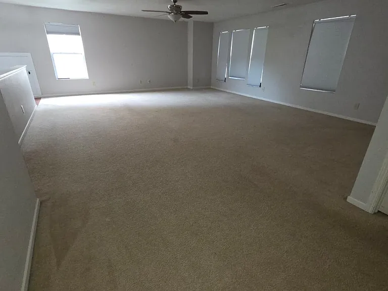 15473 Gallow Ln — Photo 6