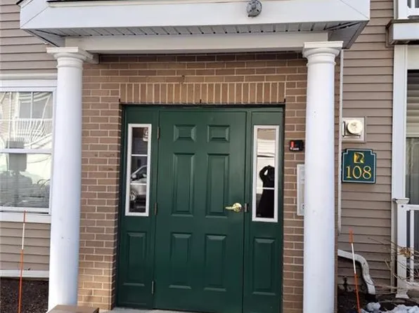 108 Mill St APT 102, Woonsocket, RI 02895