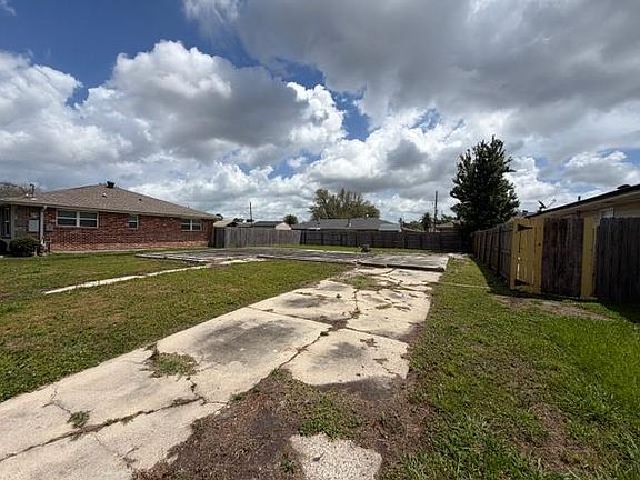 3rd image of 4635 Citrus Dr