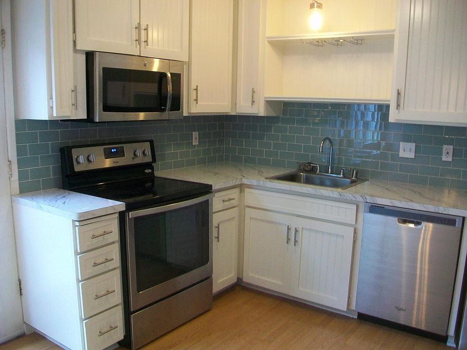 1st image of 720 Richardson St APT 3