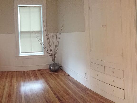 4th image of 42.5 Courtland St