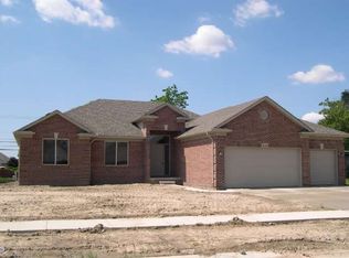 18320 Crenshaw Dr, Macomb, MI 48042