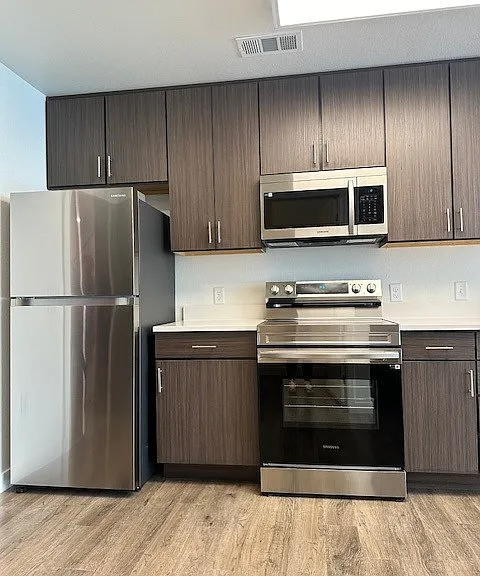 Krisana Apartments — Photo 36