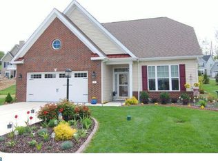 1 Candlebrook Ln, Oley, PA 19547